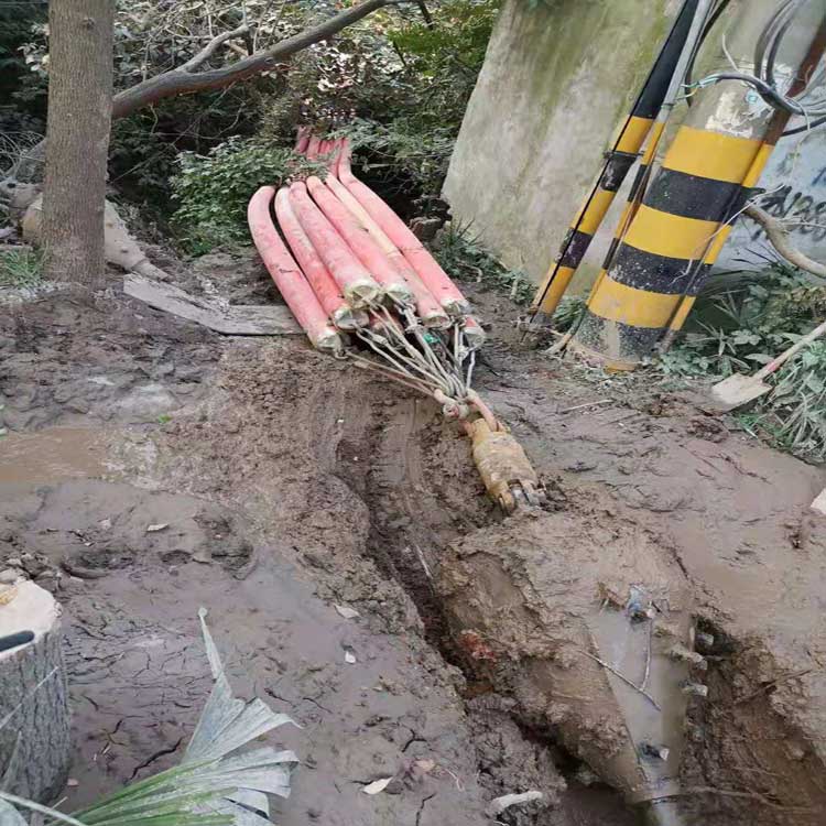 洛川拖拉管